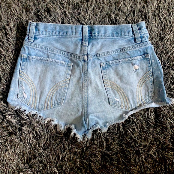 Hollister distressed jean shorts - Picture 3 of 12